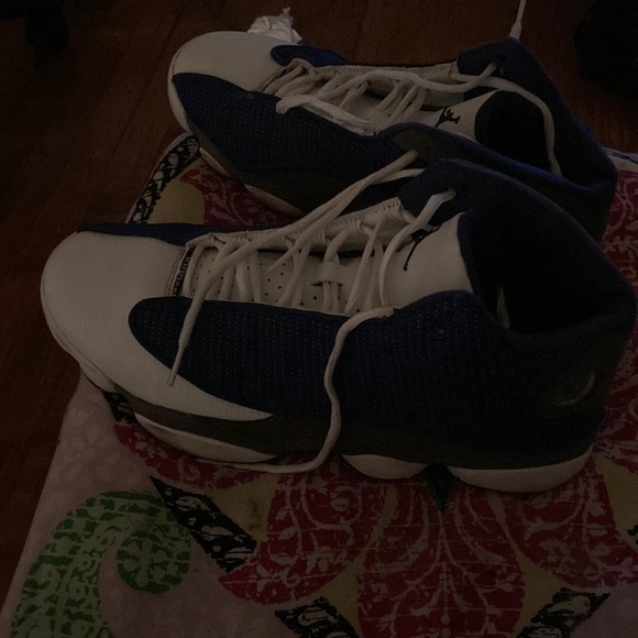 Retro - Picture 1 of 7